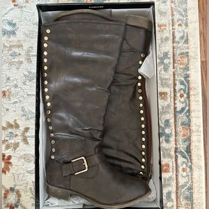 Women’s Boots Sz 9